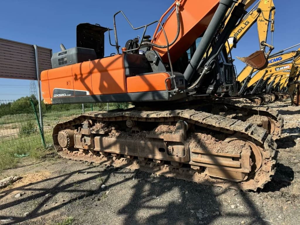 Doosan 520LC-9C - Excavadora de cadenas: foto 1 Doosan 520LC-9C - Excavadora de cadenas: foto 1