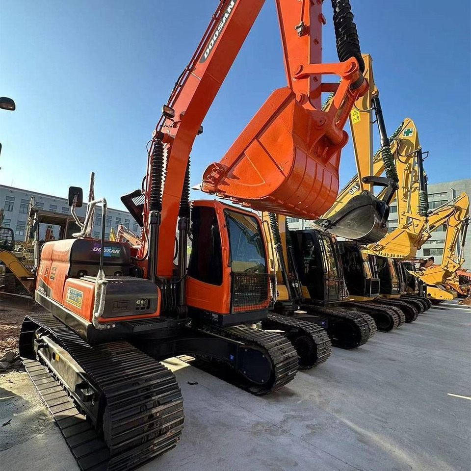 Doosan DX150LC-9C - Excavadora de cadenas: foto 4 Doosan DX150LC-9C - Excavadora de cadenas: foto 4