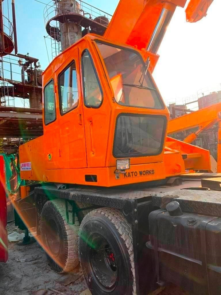 Kato NK 250 E - Grúa todo terreno: foto 1 Kato NK 250 E - Grúa todo terreno: foto 1