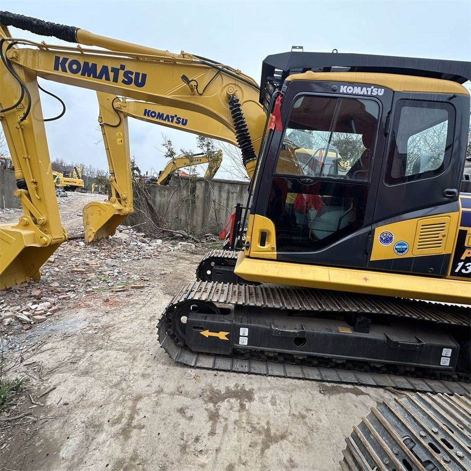 Komatsu PC 130-7 - Excavadora de cadenas: foto 1 Komatsu PC 130-7 - Excavadora de cadenas: foto 1