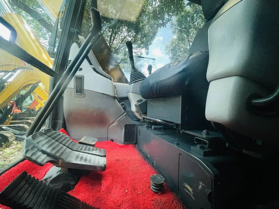 Komatsu PC78US-11 - Miniexcavadora: foto 2 Komatsu PC78US-11 - Miniexcavadora: foto 2