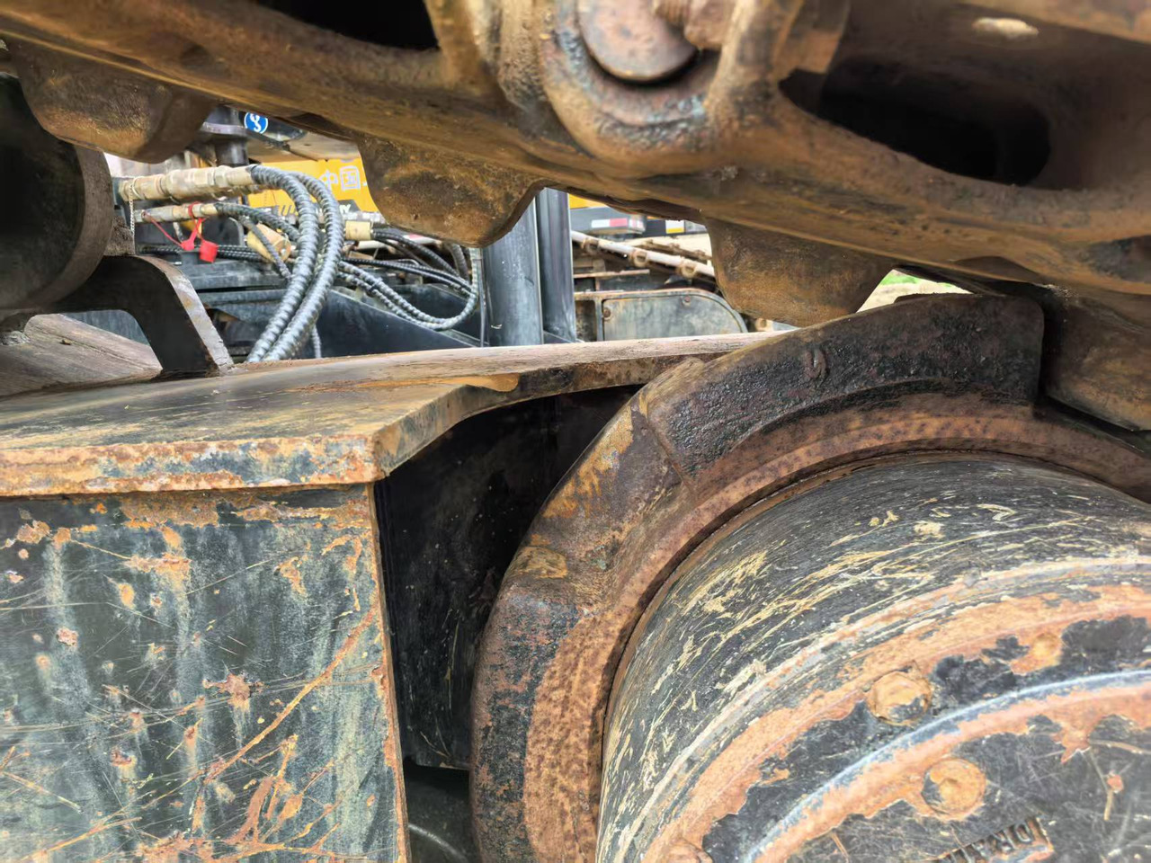 SANY SCC1000A-6 - Grúa sobre orugas: foto 4 SANY SCC1000A-6 - Grúa sobre orugas: foto 4