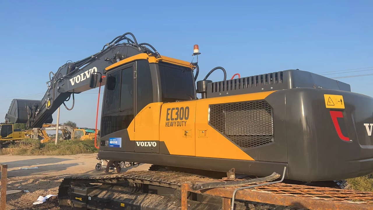 Vovlo EC300 - Excavadora de ruedas: foto 1 Vovlo EC300 - Excavadora de ruedas: foto 1
