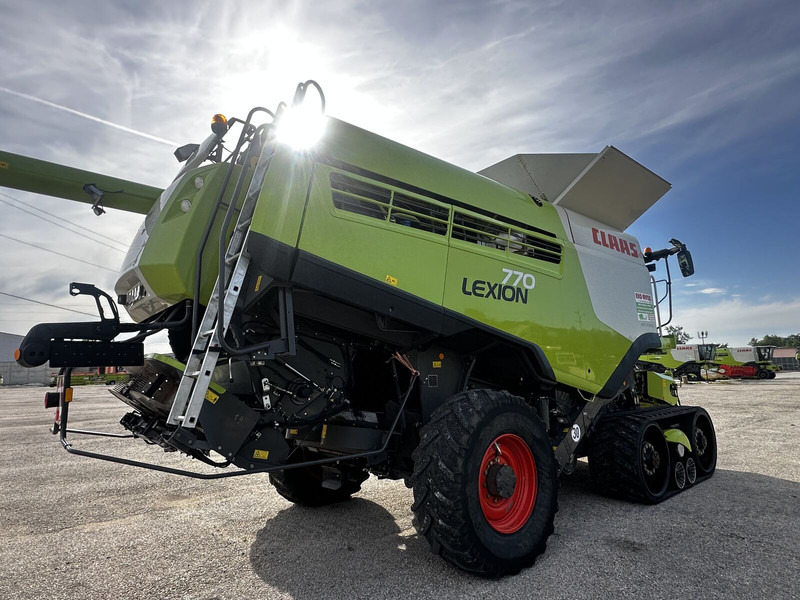 Claas Lexion 770 TT 4X4 CEMOS - Cosechadora de granos: foto 4 Claas Lexion 770 TT 4X4 CEMOS - Cosechadora de granos: foto 4
