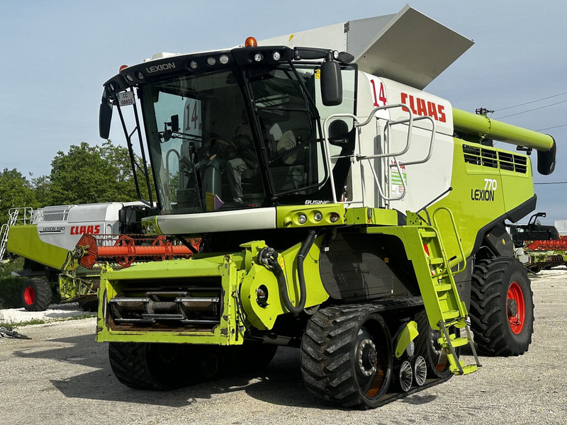 Claas Lexion 770 TT 4X4 CEMOS - Cosechadora de granos: foto 1 Claas Lexion 770 TT 4X4 CEMOS - Cosechadora de granos: foto 1