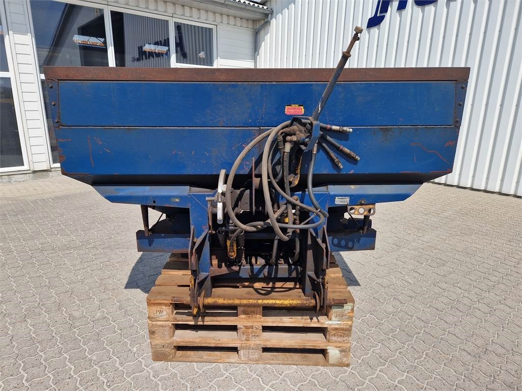 Bogballe C II HYDRAULISK - Esparcidor de fertilizantes: foto 3 Bogballe C II HYDRAULISK - Esparcidor de fertilizantes: foto 3