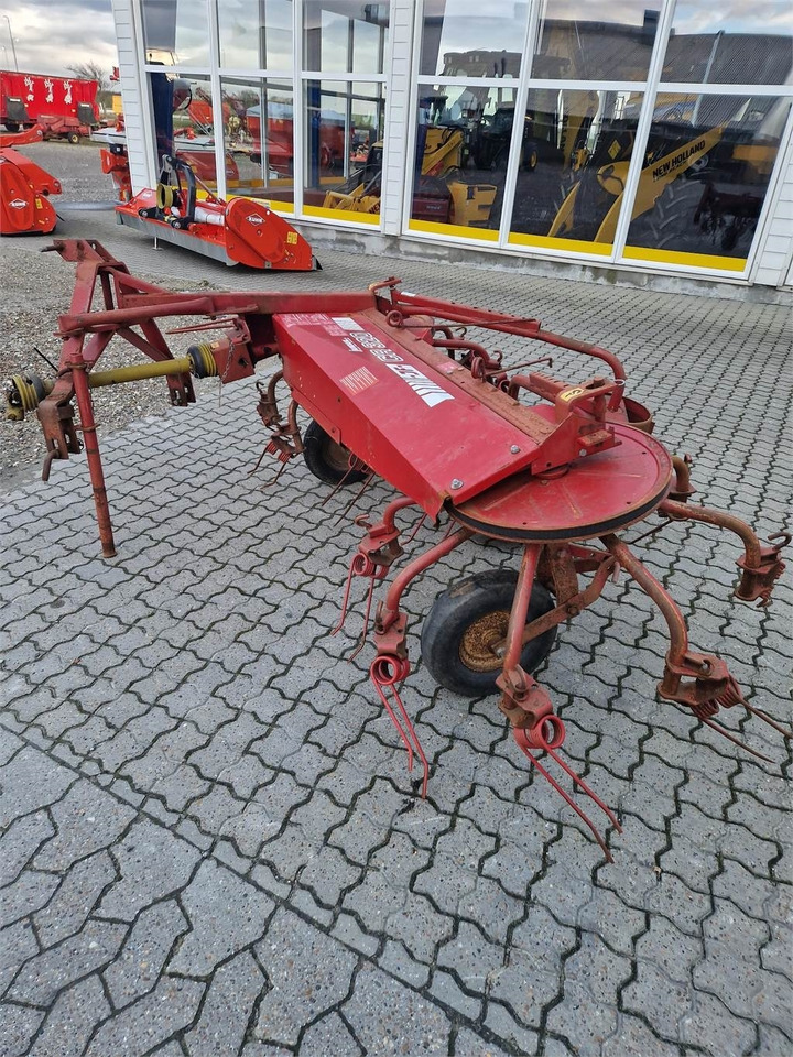 JF CR320 COMBIRIVE - Henificadora: foto 2 JF CR320 COMBIRIVE - Henificadora: foto 2