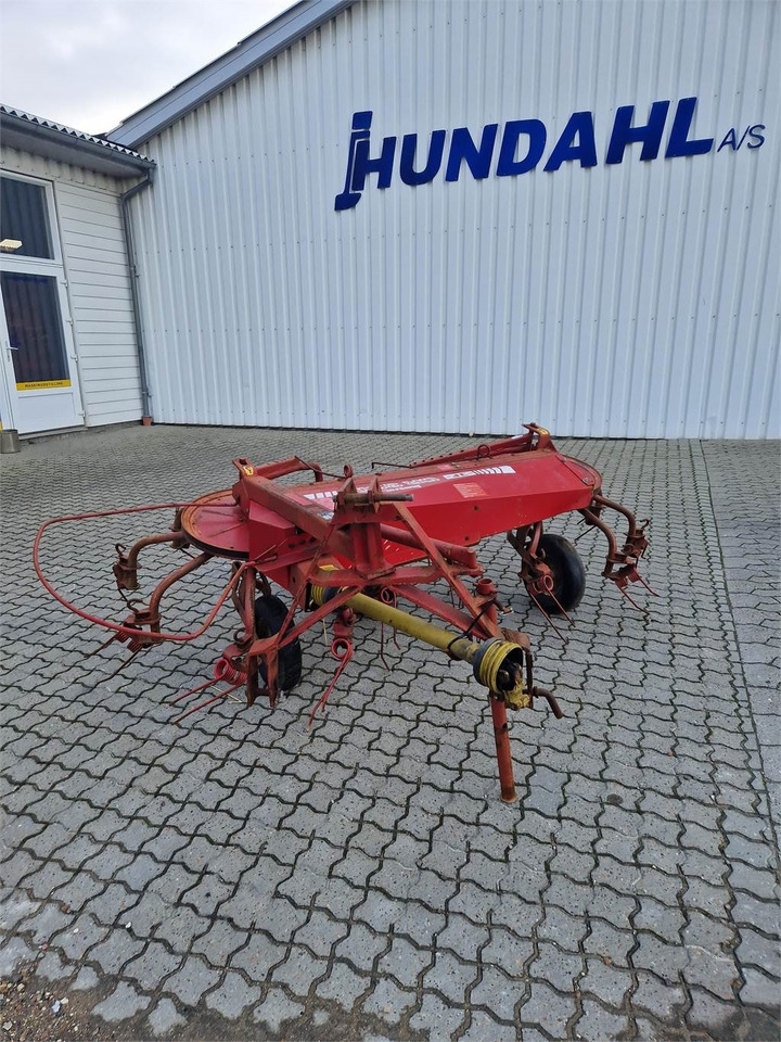 JF CR320 COMBIRIVE - Henificadora: foto 1 JF CR320 COMBIRIVE - Henificadora: foto 1