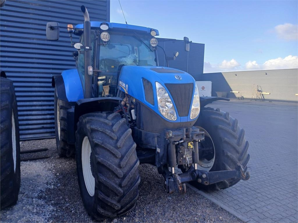 New Holland T7.260 PC SWII - Tractor: foto 2 New Holland T7.260 PC SWII - Tractor: foto 2