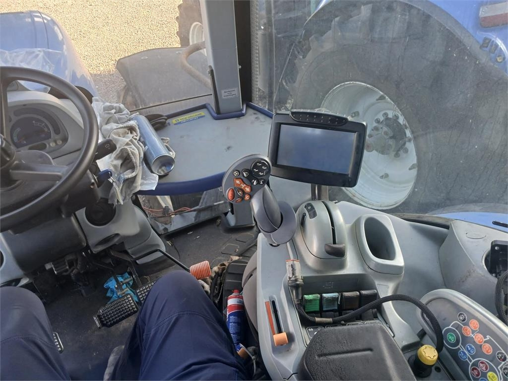 New Holland T7.260 PC SWII - Tractor: foto 5 New Holland T7.260 PC SWII - Tractor: foto 5