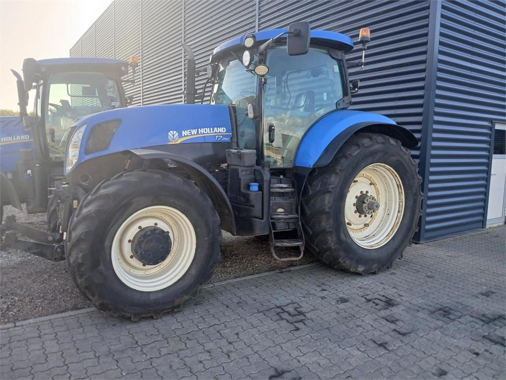 New Holland T7.260 PC SWII - Tractor: foto 1 New Holland T7.260 PC SWII - Tractor: foto 1
