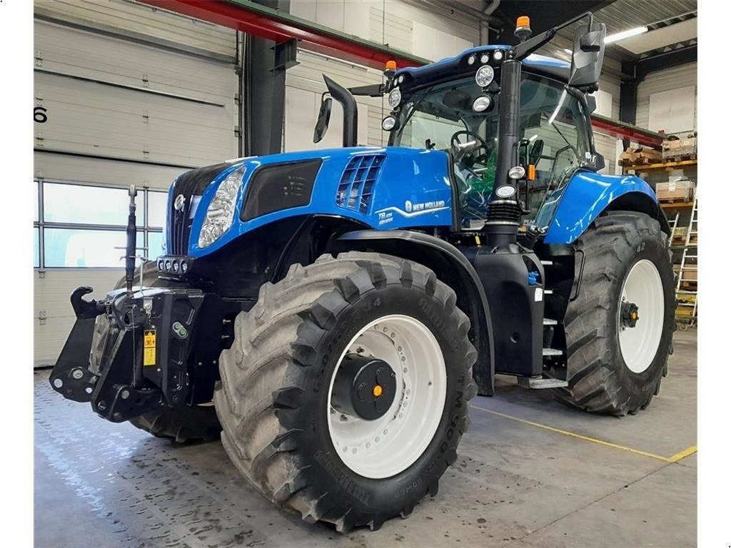 New Holland T8.435 PLMI UC ST. V - Tractor: foto 1 New Holland T8.435 PLMI UC ST. V - Tractor: foto 1
