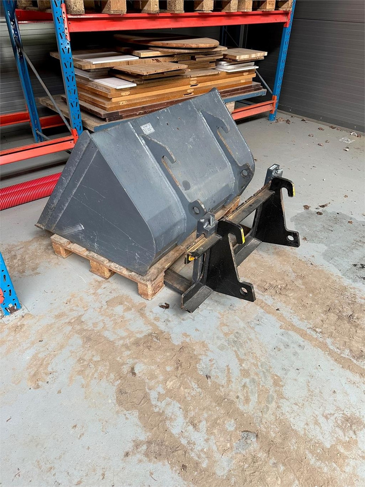 VM Loader 1026 LXE ELECTRIC - Cargadora articulada: foto 4 VM Loader 1026 LXE ELECTRIC - Cargadora articulada: foto 4