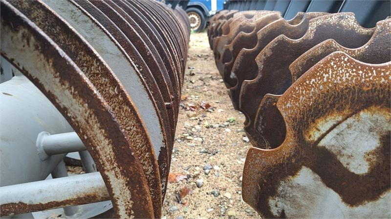 Agro - TOM 4 Meters DISC HARVE - Rastras: foto 4 Agro - TOM 4 Meters DISC HARVE - Rastras: foto 4