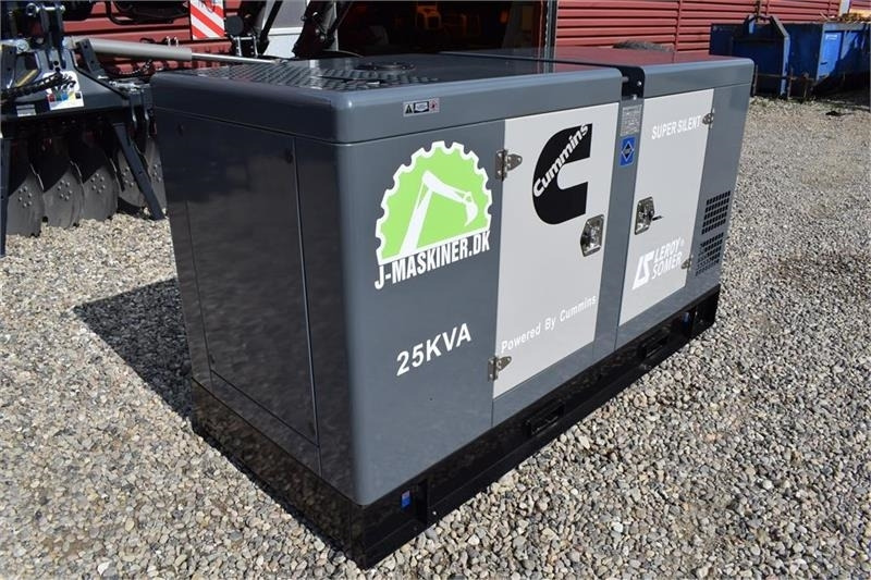 - - - Cummins 25kva - Generador industriale: foto 5 - - - Cummins 25kva - Generador industriale: foto 5