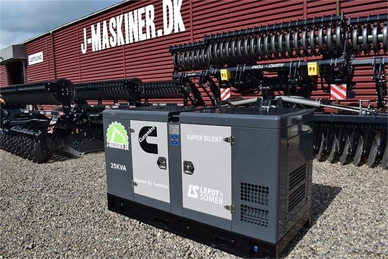 - - - Cummins 25kva - Generador industriale: foto 1 - - - Cummins 25kva - Generador industriale: foto 1