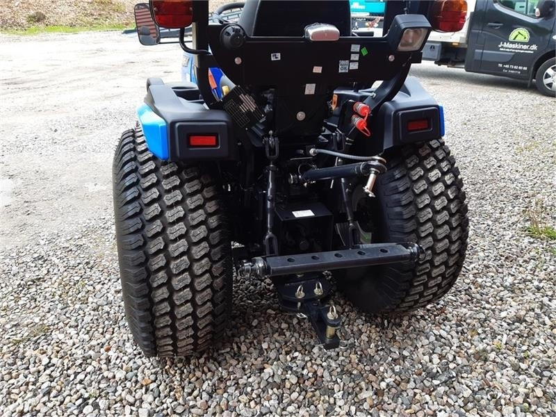 Solis 26 hst - Tractor municipal: foto 3 Solis 26 hst - Tractor municipal: foto 3