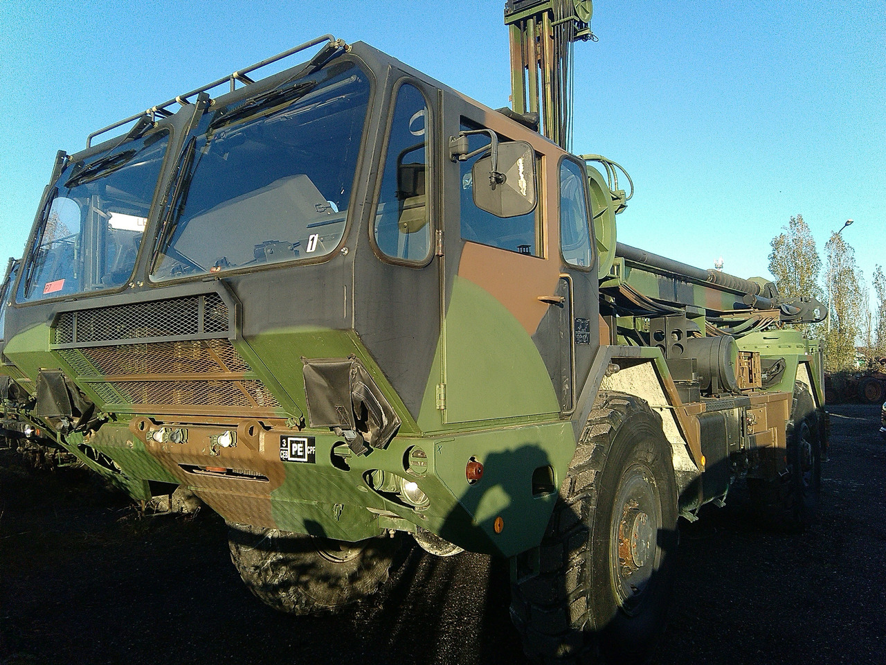 Foreuse sur camion 4х4 MFRD - Maquinaria de construcción: foto 4 Foreuse sur camion 4х4 MFRD - Maquinaria de construcción: foto 4