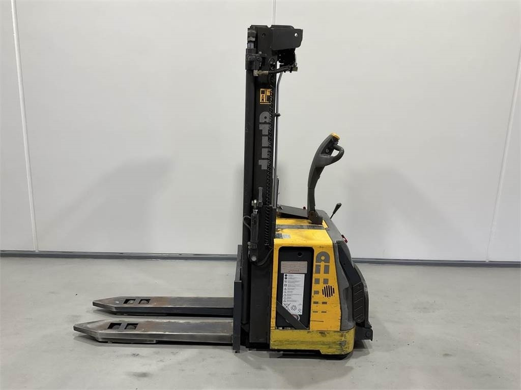 Atlet TST140 SDTFV HP480 - Apilador: foto 3 Atlet TST140 SDTFV HP480 - Apilador: foto 3