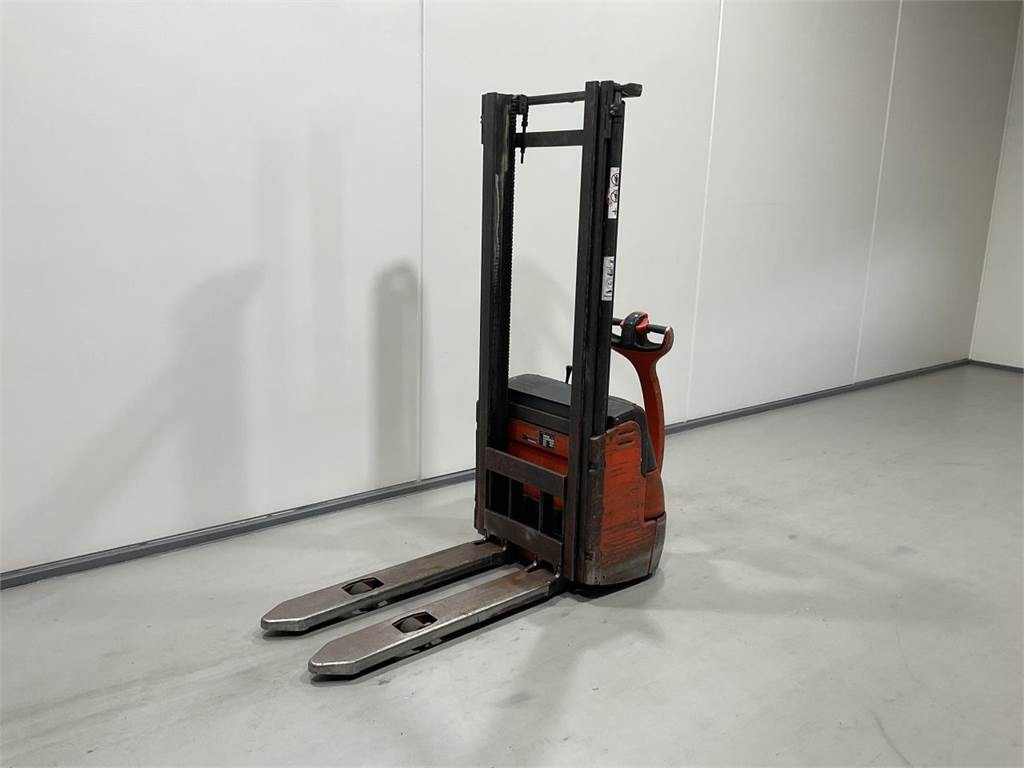 Linde L12 - Apilador: foto 4 Linde L12 - Apilador: foto 4