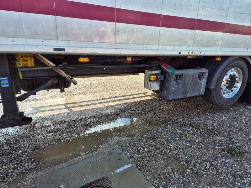 AMT 4 akslet walking floor trailer - Semirremolque piso movil: foto 3 AMT 4 akslet walking floor trailer - Semirremolque piso movil: foto 3