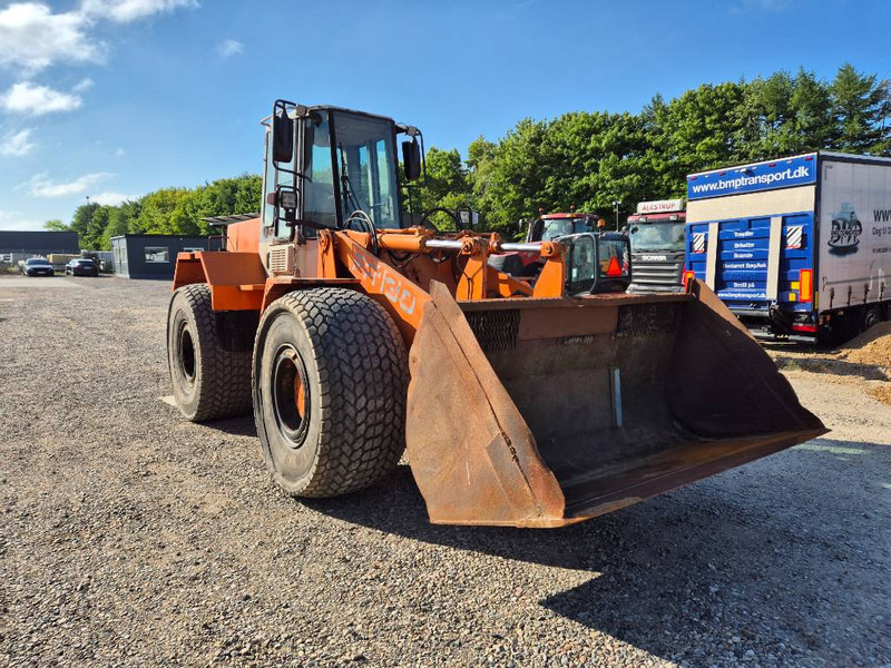 Hitachi FR 130 - Cargadora de ruedas: foto 2 Hitachi FR 130 - Cargadora de ruedas: foto 2