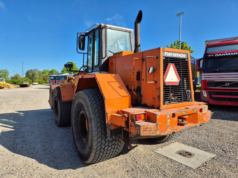 Hitachi FR 130 - Cargadora de ruedas: foto 5 Hitachi FR 130 - Cargadora de ruedas: foto 5