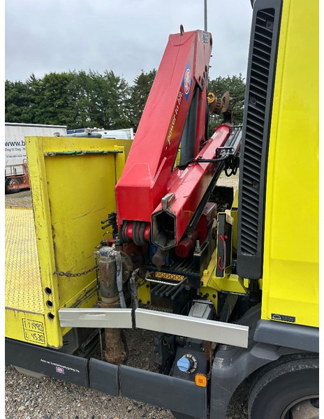 MAN TGL 12.220 with crane HMF 735K2 - Camión grúa: foto 4 MAN TGL 12.220 with crane HMF 735K2 - Camión grúa: foto 4