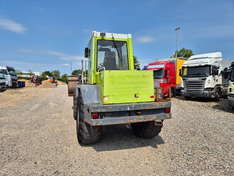 O & K L15 With bucket and quickshift - Cargadora de ruedas: foto 4 O & K L15 With bucket and quickshift - Cargadora de ruedas: foto 4