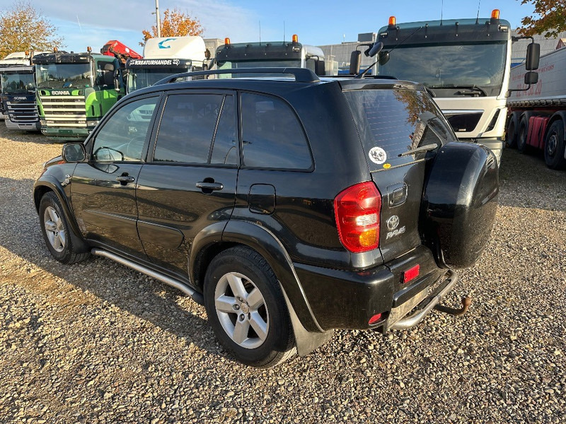 Toyota RAV4 2.0D 4x4 - Furgón: foto 5 Toyota RAV4 2.0D 4x4 - Furgón: foto 5