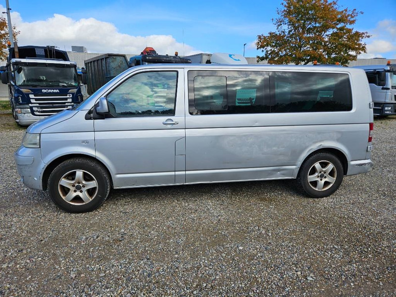 Volkswagen Caravelle 2,5 TDi 130 lang 10prs 5d - Coche: foto 2 Volkswagen Caravelle 2,5 TDi 130 lang 10prs 5d - Coche: foto 2