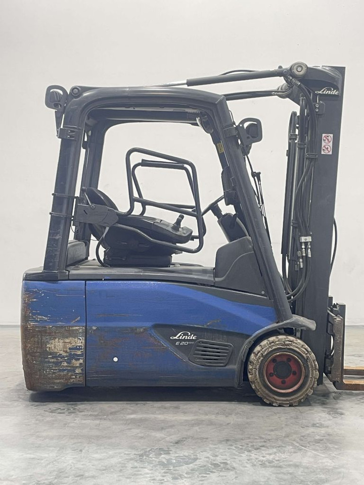 Linde E20L-02-386 - ohne Batterie - - Carretilla elevadora eléctrica: foto 3 Linde E20L-02-386 - ohne Batterie - - Carretilla elevadora eléctrica: foto 3