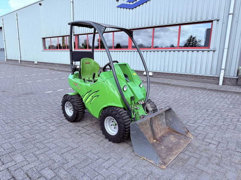 Avant 218 met Grondbak - Cargadora de ruedas: foto 4 Avant 218 met Grondbak - Cargadora de ruedas: foto 4