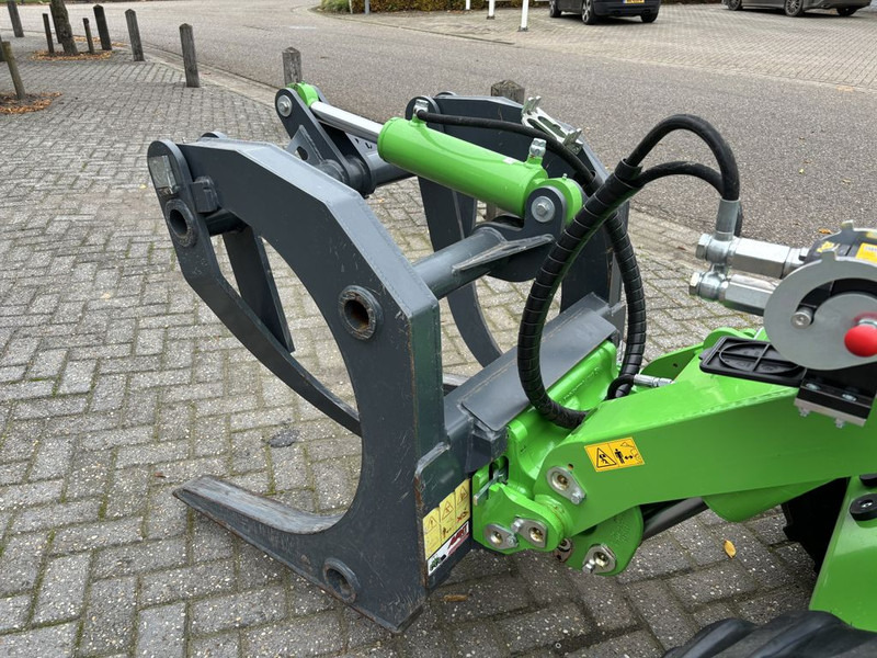 Avant Boomstammenklem, HD, hydraulisch, 0,4 m2 - Maquinaria forestal: foto 2 Avant Boomstammenklem, HD, hydraulisch, 0,4 m2 - Maquinaria forestal: foto 2