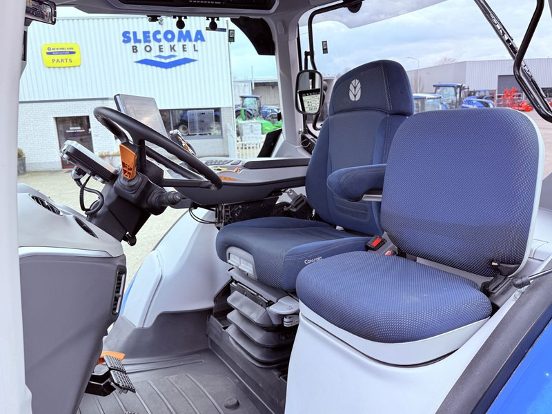 New Holland T7.315HD Auto Command + GPS - Tractor: foto 5 New Holland T7.315HD Auto Command + GPS - Tractor: foto 5