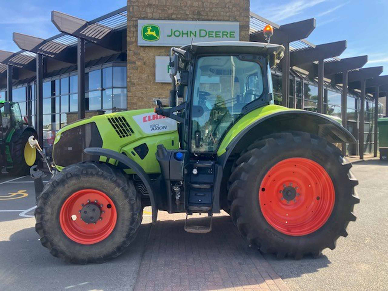 Claas Axion 810 - Tractor: foto 1 Claas Axion 810 - Tractor: foto 1