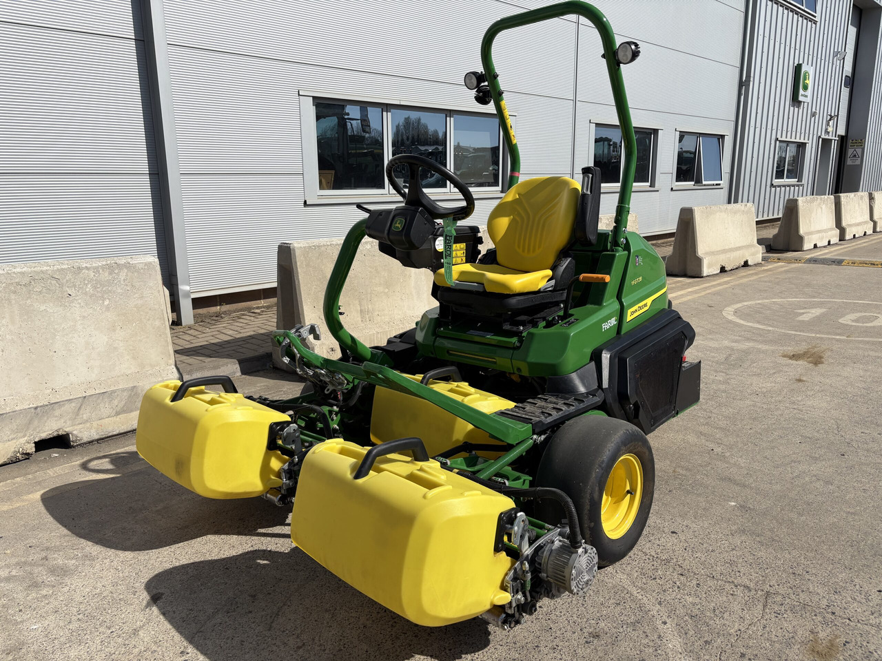 John Deere 2750E Triplex mower - Cortacésped: foto 1 John Deere 2750E Triplex mower - Cortacésped: foto 1