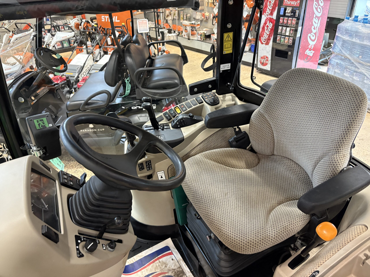 John Deere 4066R Compact Tractor - Mini tractor: foto 4 John Deere 4066R Compact Tractor - Mini tractor: foto 4
