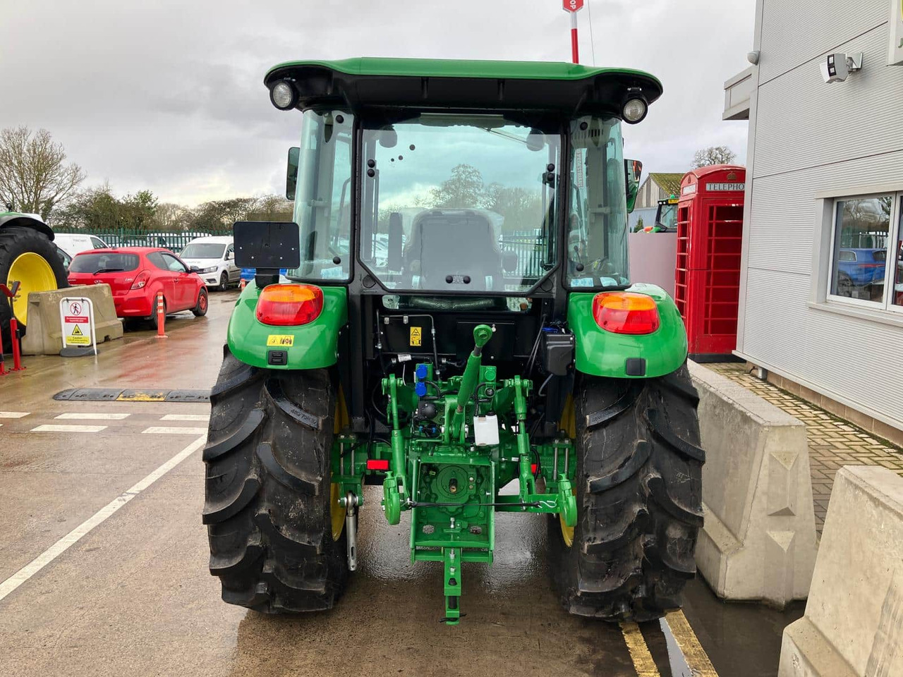 John Deere 5075E - Tractor: foto 5 John Deere 5075E - Tractor: foto 5