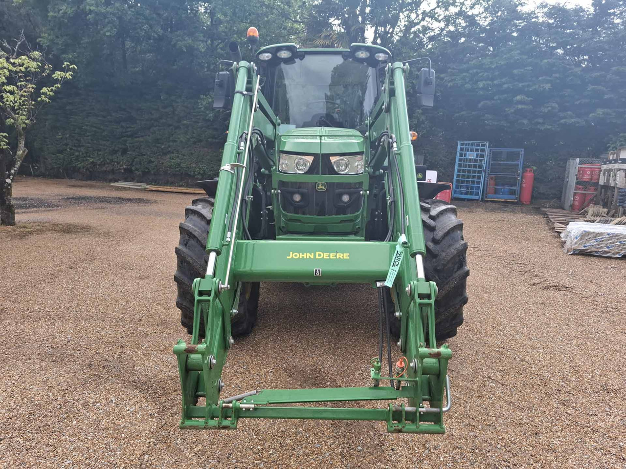 John Deere 6140M - Tractor: foto 2 John Deere 6140M - Tractor: foto 2
