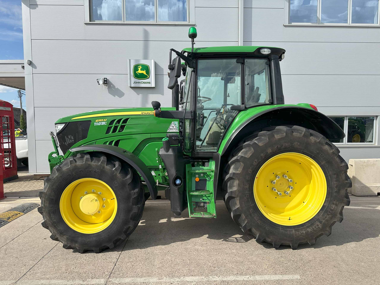 John Deere 6155M - Tractor: foto 2 John Deere 6155M - Tractor: foto 2