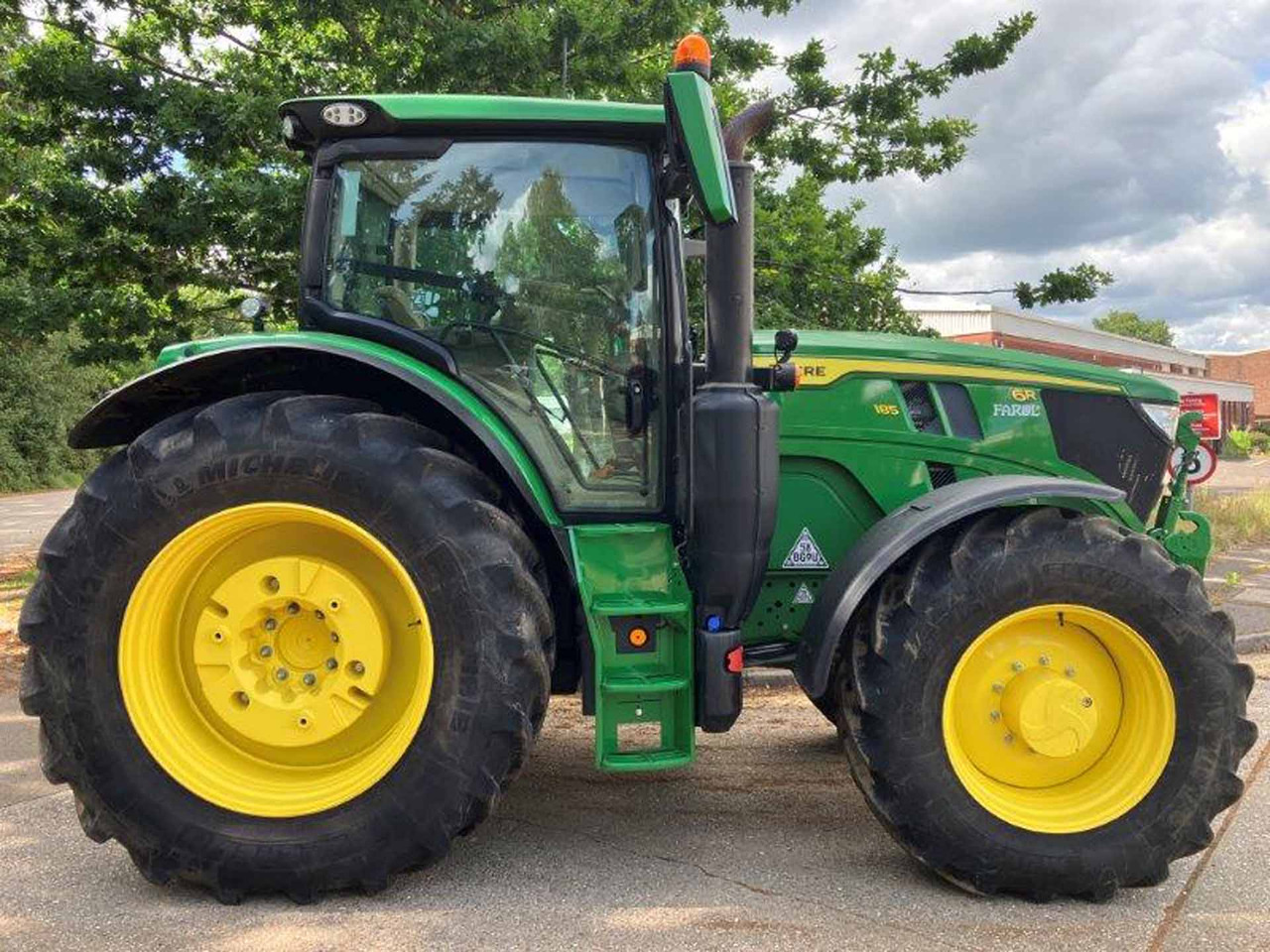 John Deere 6R 185 - Tractor: foto 3 John Deere 6R 185 - Tractor: foto 3