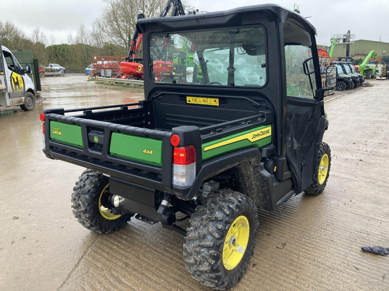 John Deere XUV835M Gator - Cuadrimoto: foto 5 John Deere XUV835M Gator - Cuadrimoto: foto 5