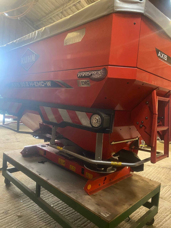 Kuhn Axis 50.2 H-EMC-W - Esparcidor de fertilizantes: foto 2 Kuhn Axis 50.2 H-EMC-W - Esparcidor de fertilizantes: foto 2