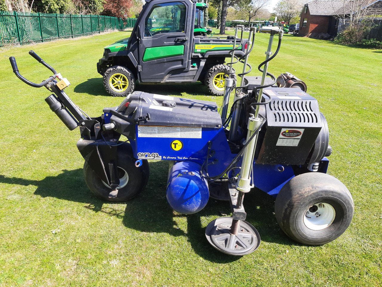 Air2G2 Aerator - Maquinaria agrícola: foto 1 Air2G2 Aerator - Maquinaria agrícola: foto 1