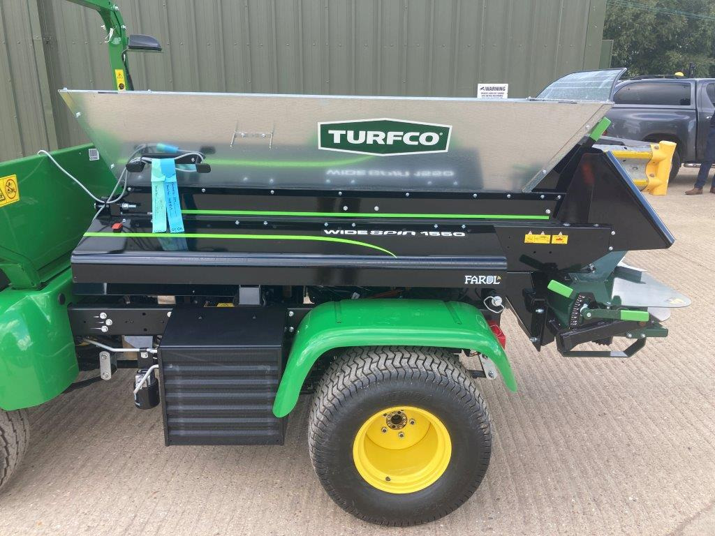 Turfco 1550 mounted top dresser - Maquinaria de jardinería: foto 1 Turfco 1550 mounted top dresser - Maquinaria de jardinería: foto 1