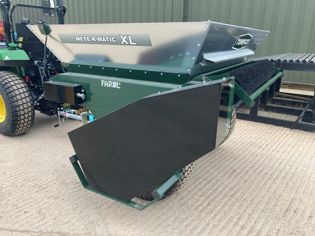 Turfco METE-R-MATIC XL Top Dresser - Maquinaria de jardinería: foto 3 Turfco METE-R-MATIC XL Top Dresser - Maquinaria de jardinería: foto 3