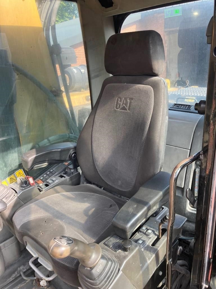 Excavadora de ruedas CAT M 316 D: foto 12 Excavadora de ruedas CAT M 316 D: foto 12