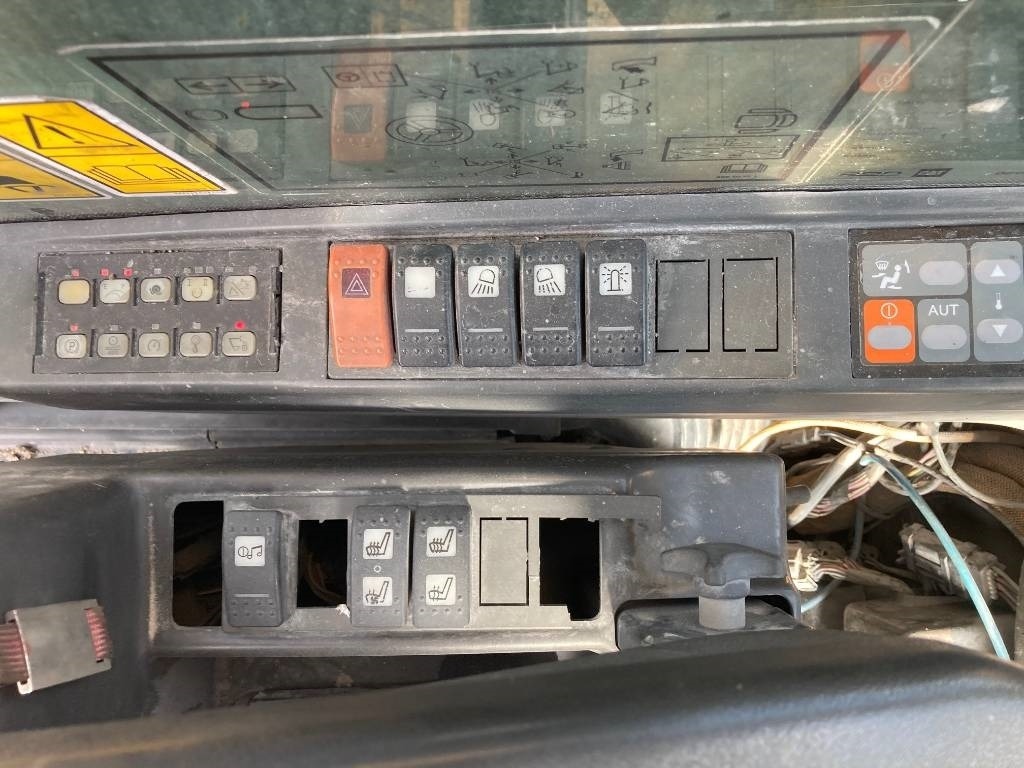 Excavadora de ruedas CAT M 316 D: foto 14 Excavadora de ruedas CAT M 316 D: foto 14