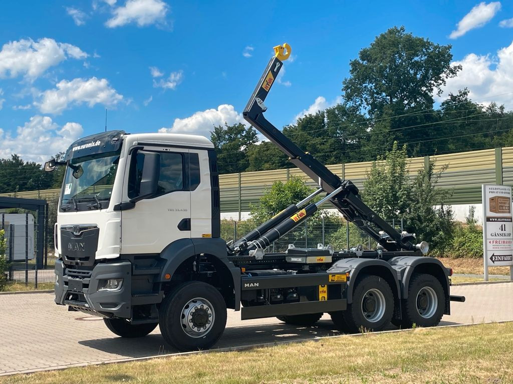 MAN TGS 33.440 6x6 Euro6e Hyva - Hiab MultiLift - Camión multibasculante, Camión grúa: foto 2 MAN TGS 33.440 6x6 Euro6e Hyva - Hiab MultiLift - Camión multibasculante, Camión grúa: foto 2